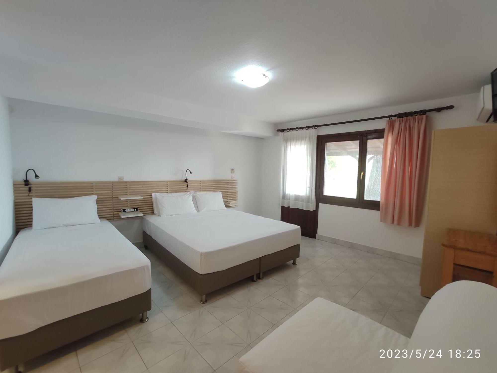 Para Thin Alos Inn Néosz Marmarász Kültér fotó